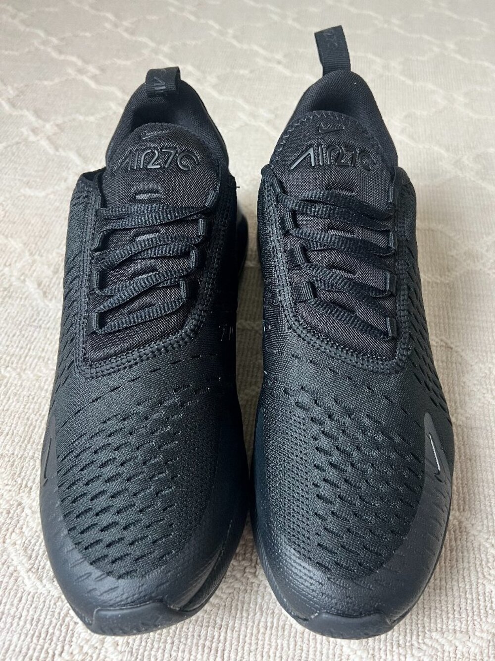 Nike Air Max 270 Triple Black Men’s Size 9 New in Box AH8050-005